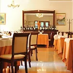 Hotel E Arte Center