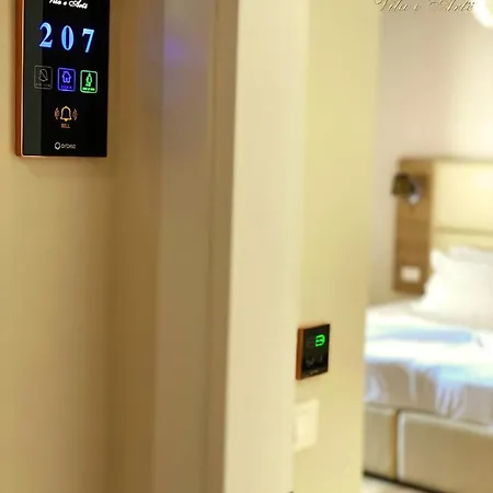 イ アルテ シティセンター ホテル ティラナ