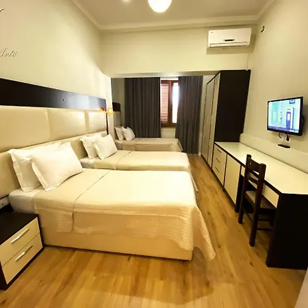 E Arte Center Hotel