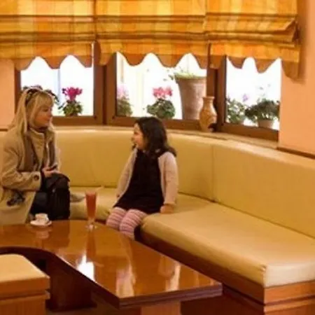 イ アルテ シティセンター 3*