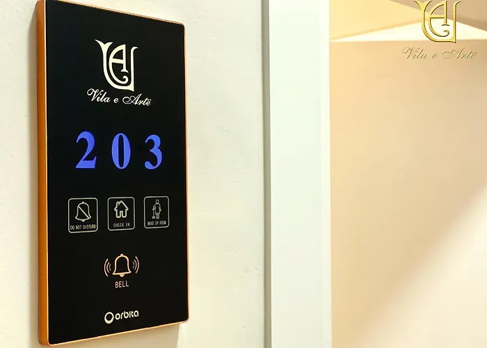 E Arte Center Hotel 3*