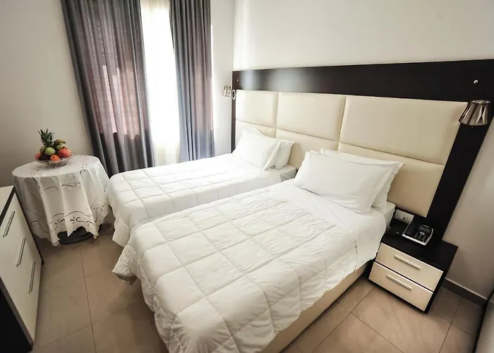 E Arte Center Hotel 3*