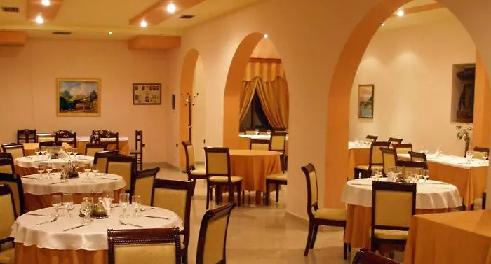 E Arte Center 3* Tirana