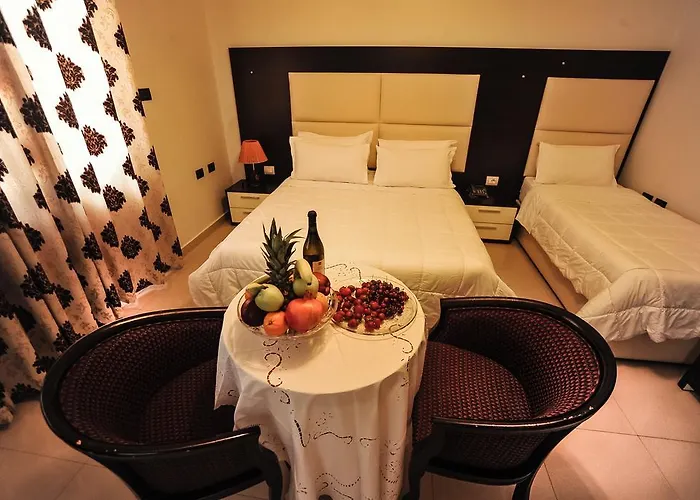 E Arte Center Hotel 3*