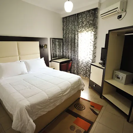 维拉艾普艺城中心酒店