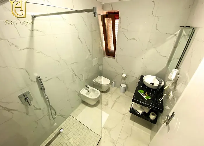 维拉艾普艺城中心酒店