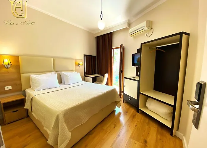 维拉艾普艺城中心酒店 3* 地拉那